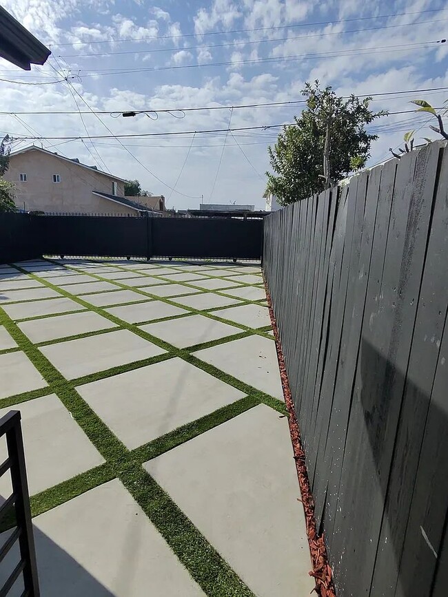 Photo - 11115 S Budlong Ave