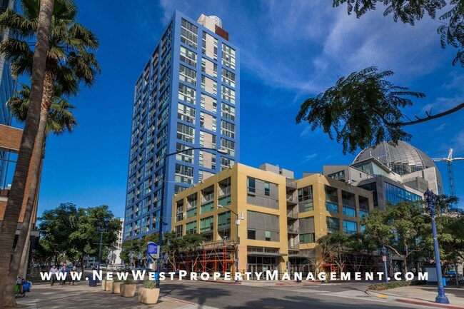 Building Photo - Modern Icon one bedroom in the heart of East Village! Small Pet OK! Available Now! 1 Pkng Space I... Unit 426