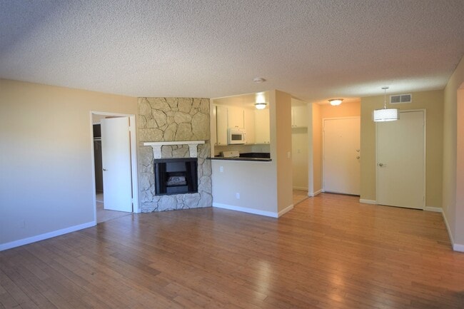 Photo - 12249 Oxnard St Unit 103