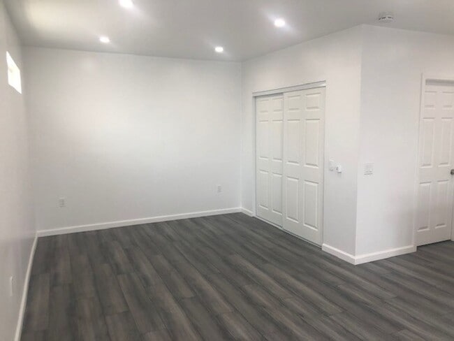 Photo - SCOTT 110-112 Unit 110-A