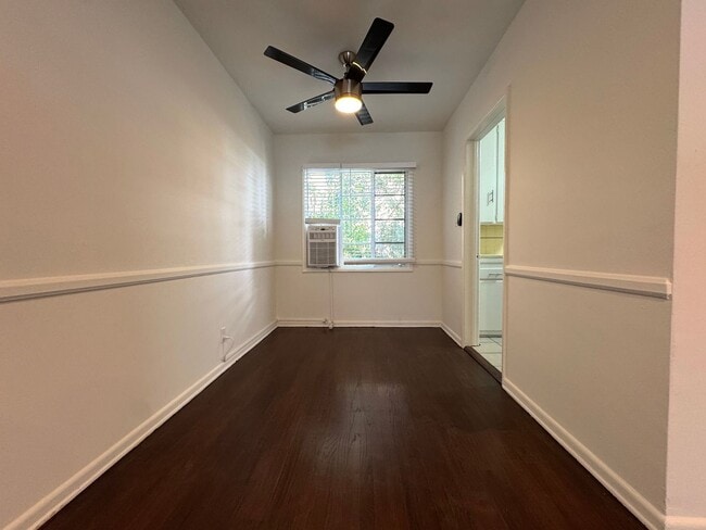 Photo - 1 Bed 1 Bath in Hollywood Heights with Private Garage included Unit 6703