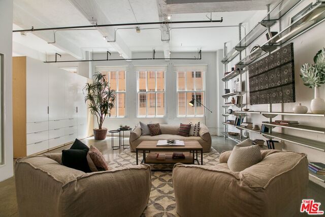 Building Photo - 738 S Los Angeles St Unit 305