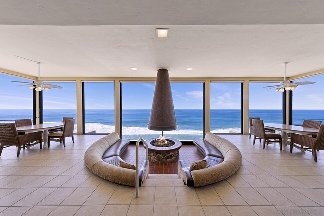 Building Photo - 763 Pacific Surf Dr