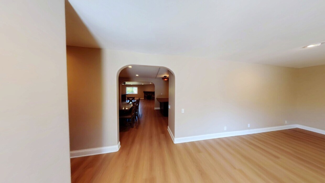 3D Tour - 6646 Franrivers Ave