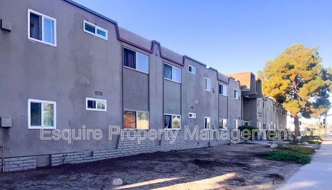 Building Photo - 710 W Channel Islands Blvd Unit #C7