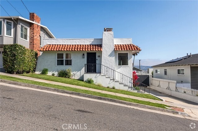Building Photo - 912 8th Pl Rental