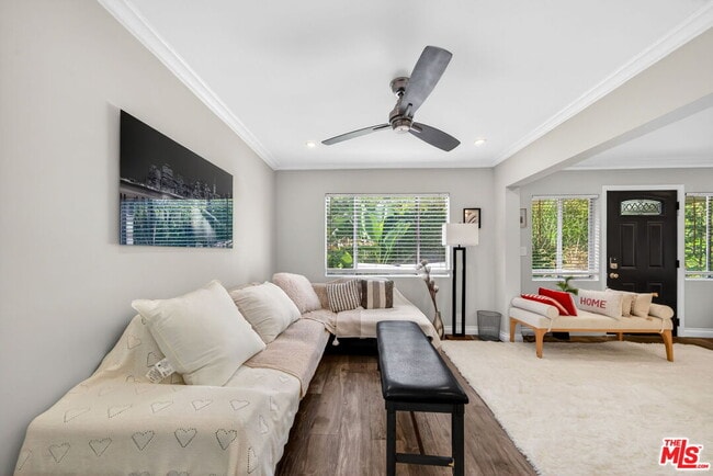 Photo - 1200 Tamarind Ave