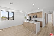 Photo - 2123 Cloverdale Ave