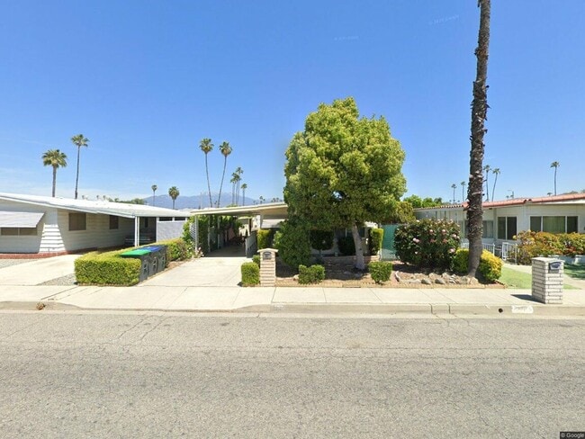 Building Photo - FOR RENT!!! (55+ COMMUNITY)