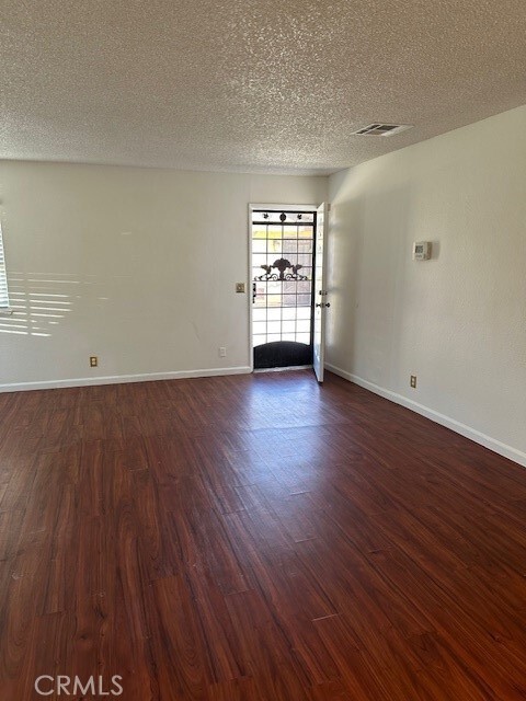 Photo - 20289 Thunderbird Rd