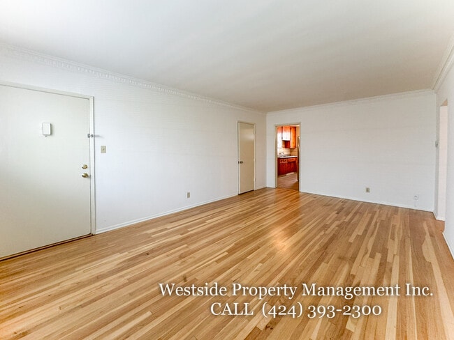 Photo - 244 S Doheny Dr