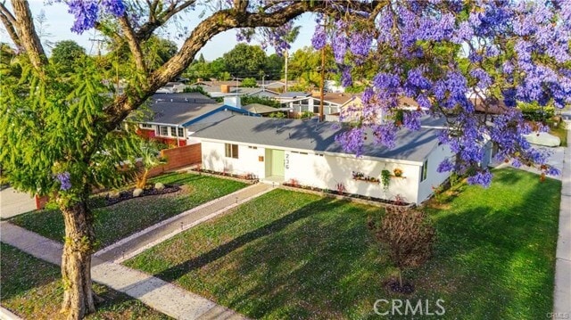 Building Photo - 236 Mission Dr