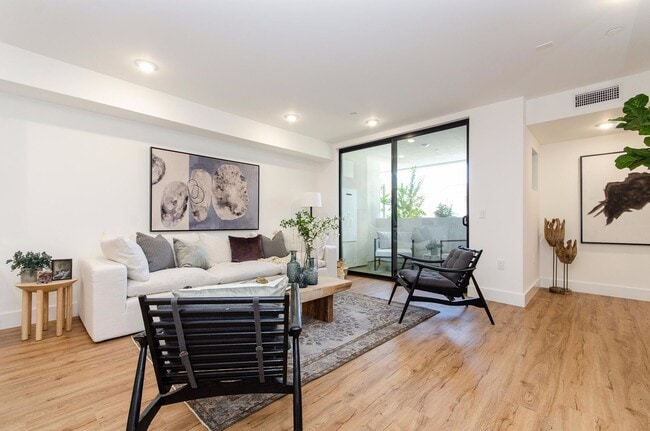 Photo - Ace on Orange Grove