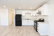 Photo - 223 N B St