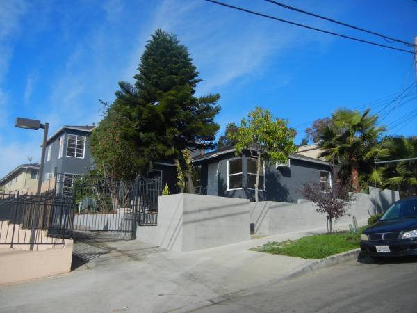 Photo - 1313 Douglas St Unit 1315 Douglas St