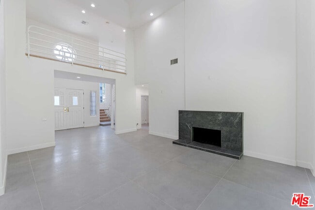 Photo - 4133 Tarrybrae Terrace