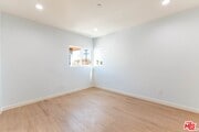 Photo - 756 N Ridgewood Pl Condo