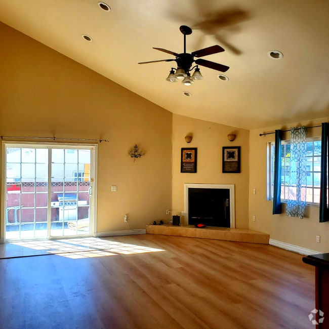 Building Photo - 6603 Crossway Dr Rental