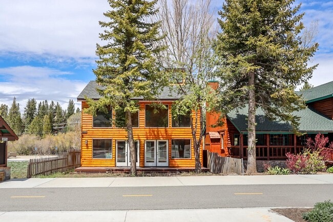 Photo - 42638 Moonridge Rd
