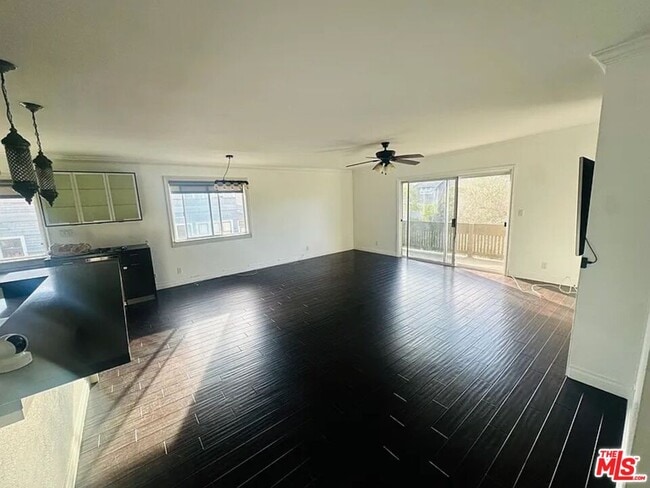 Photo - 36 Breeze Ave Unit 4