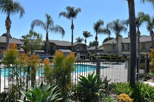 Photo - 630 W Palm Ave