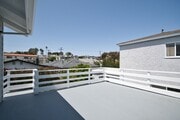 Photo - 4 Bed 2.5 Bath Home in Hermosa Beach For L...