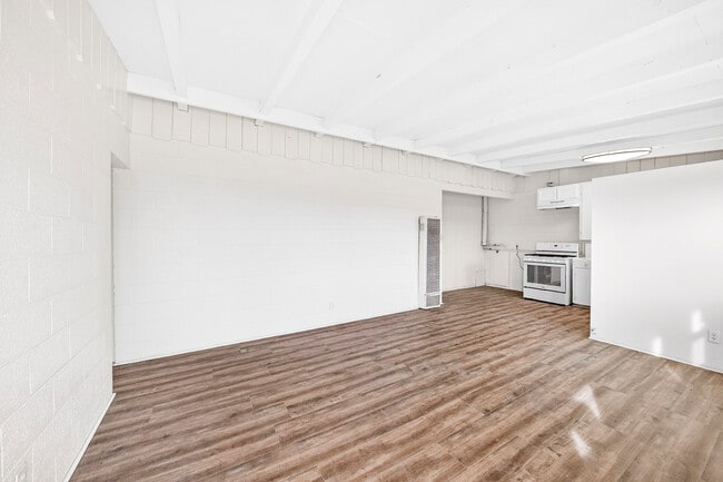 Photo - 11393 Lee Ave