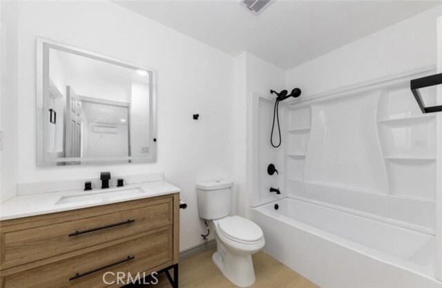 Photo - 10 W Trafford St