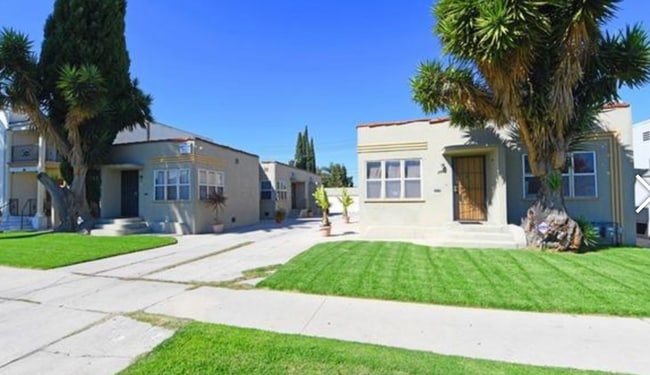 Building Photo - 3501 12th Ave Unit 3501 12th Ave