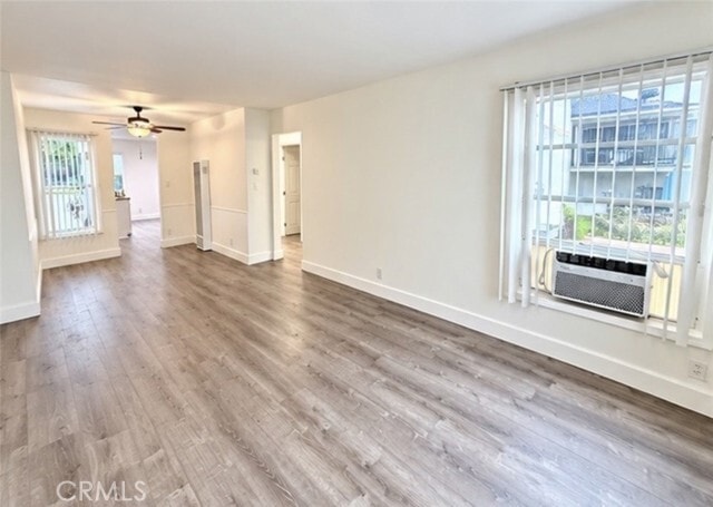 Photo - 1715 N Glenoaks Blvd