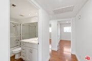 Photo - 4238 Whitsett Ave Unit 201