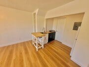 Photo - 1550 Encino Dr House