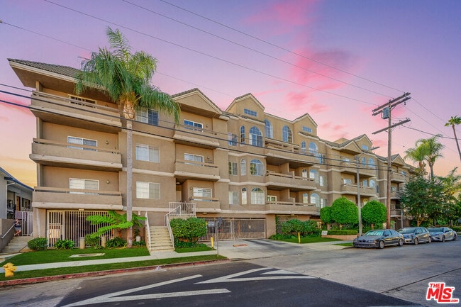 Photo - 14960 Dickens St Unit 214