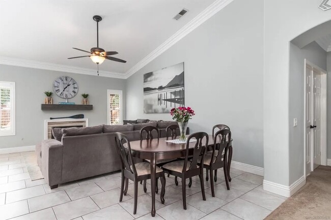 Photo - 330 Del Flora St