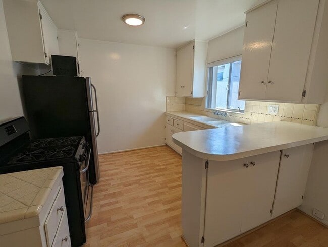 Photo - 3408 Mentone Ave Unit 5