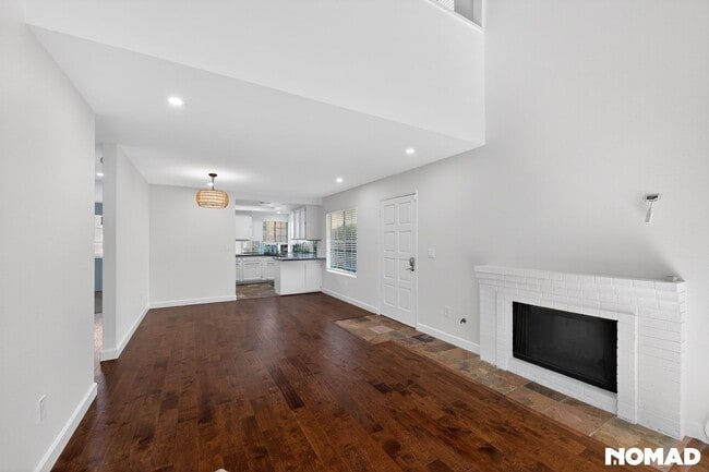 Photo - 2893 Sanford Ln