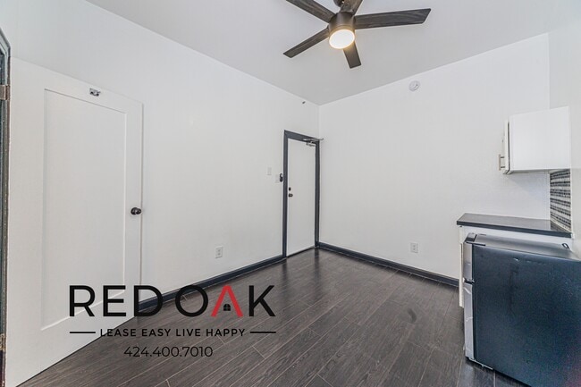 Photo - 5849 Sunset Blvd Unit 323