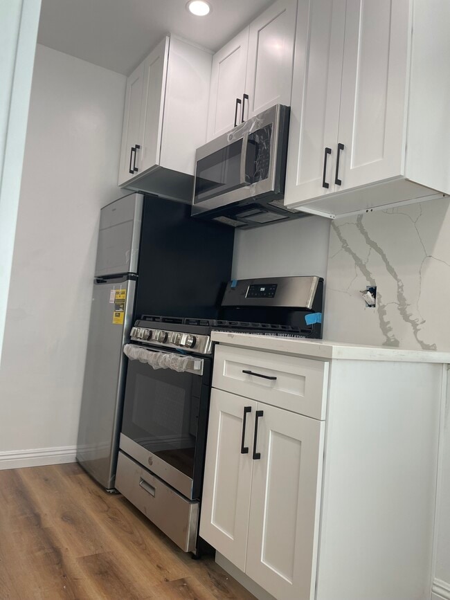 Photo - 3623 1/2 Fletcher Dr Unit 3623 1/2