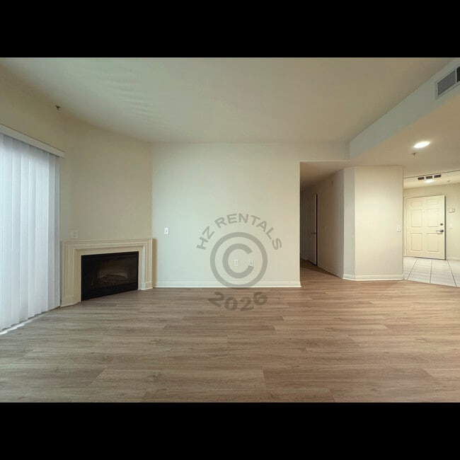 Photo - 12140 Moorpark St