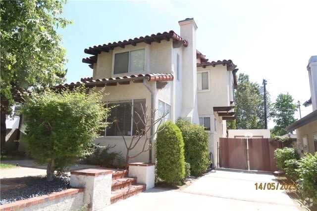 Building Photo - 1206 Valencia Way Rental