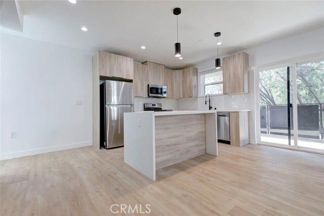 Photo - 5648 Cartwright Ave