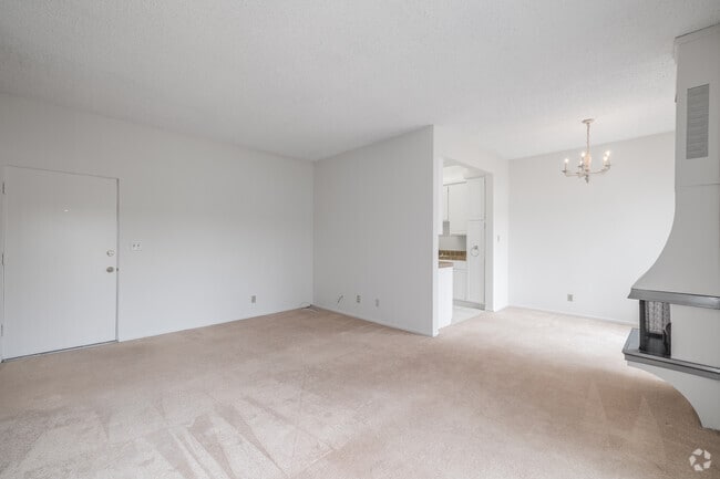1BR, 1BA - 800SF - Living Room - 11425 Rochester Ave
