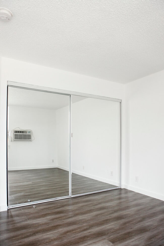 Photo - 5837 Virginia Ave