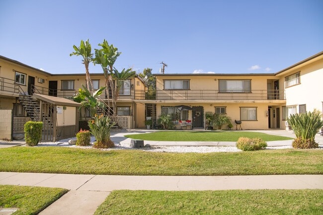 Photo - Covina Stewart Apts