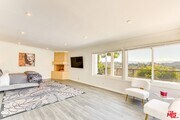Photo - 1410 Stradella Rd House