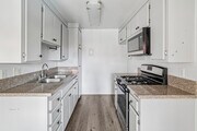 1BR, 1BA - 500SF - Kitchen - 3500 Cedar Avenue