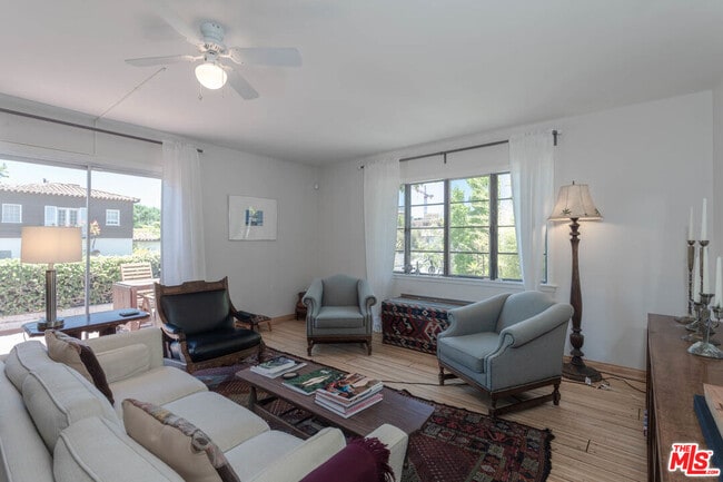 Photo - 10959 Strathmore Dr