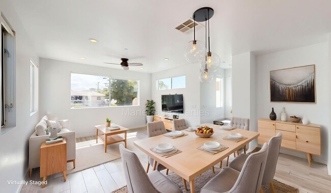 Building Photo - Beautiful 2 Bed/2.5 Bath Home