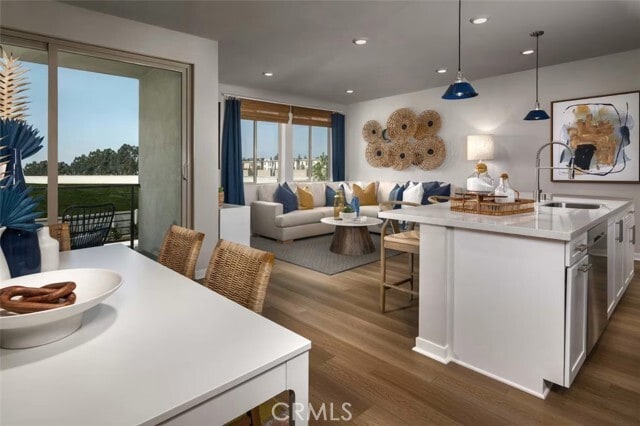 Photo - 1572 Lima Wy