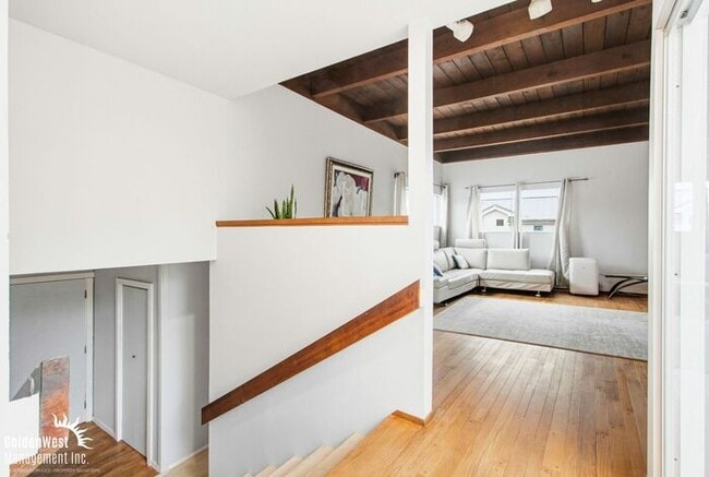 Photo - Beautifully Updated 3Bdm 3Ba Unfurnished Home with Views in Cardiff By the Sea!